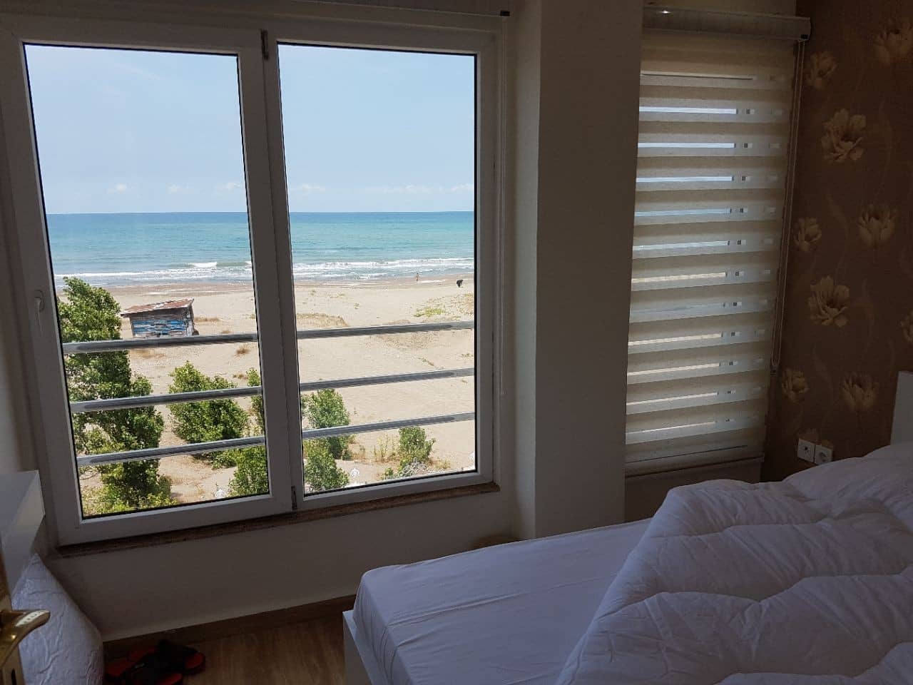 اجاره آپارتمان فول امکانات ساحلی در بندرانزلی