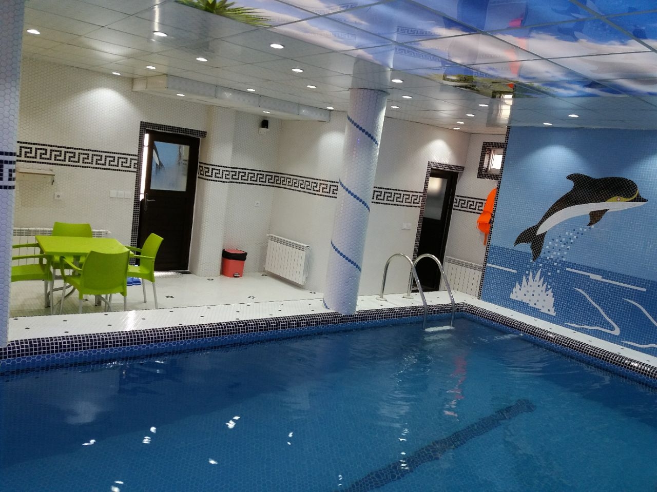 اجاره ویلا جنگلی با استخرسر پوشیده سد زوات چالوس