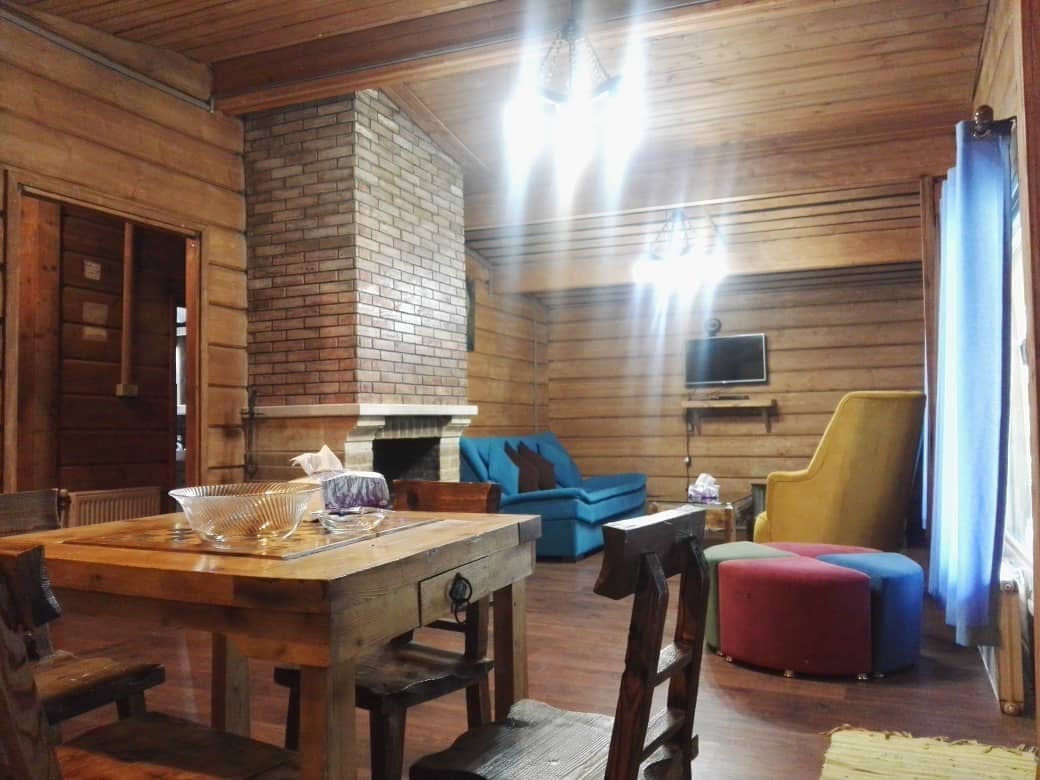 اجاره کلبه چوبی وسط جنگل دردیزین -واحد1