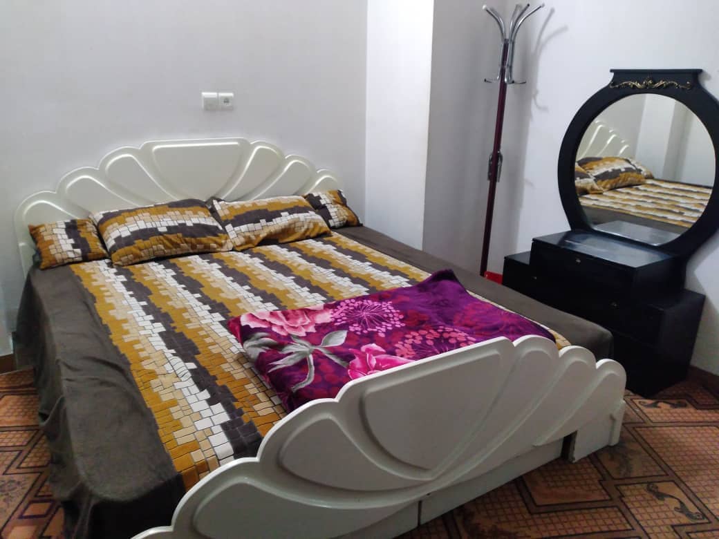 1اجاره سوئیت و خانه مبله دو خوابه در شاهرود - طبقه دوم