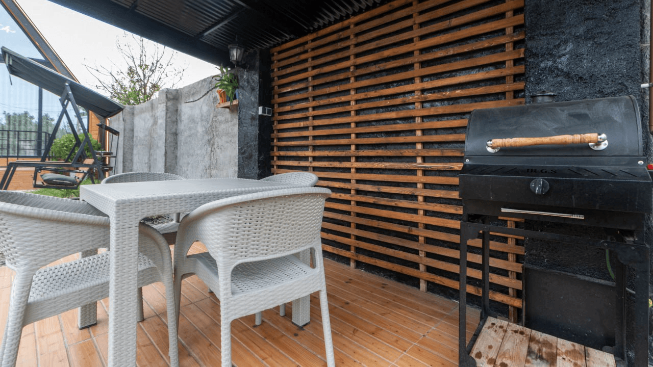 اجاره کلبه سوئیسی جنگلی در روستای پیرسرا شاندرمن ماسال - لنا نما