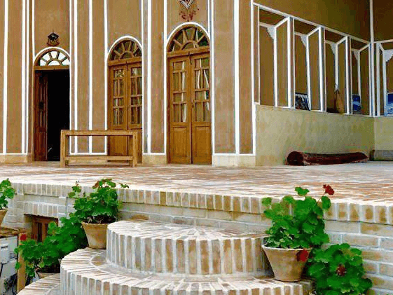 اجاره اقامتگاه بوم گردی سنتی در مهریز مزویرآباد | جهانگرد 9 چهارتخته