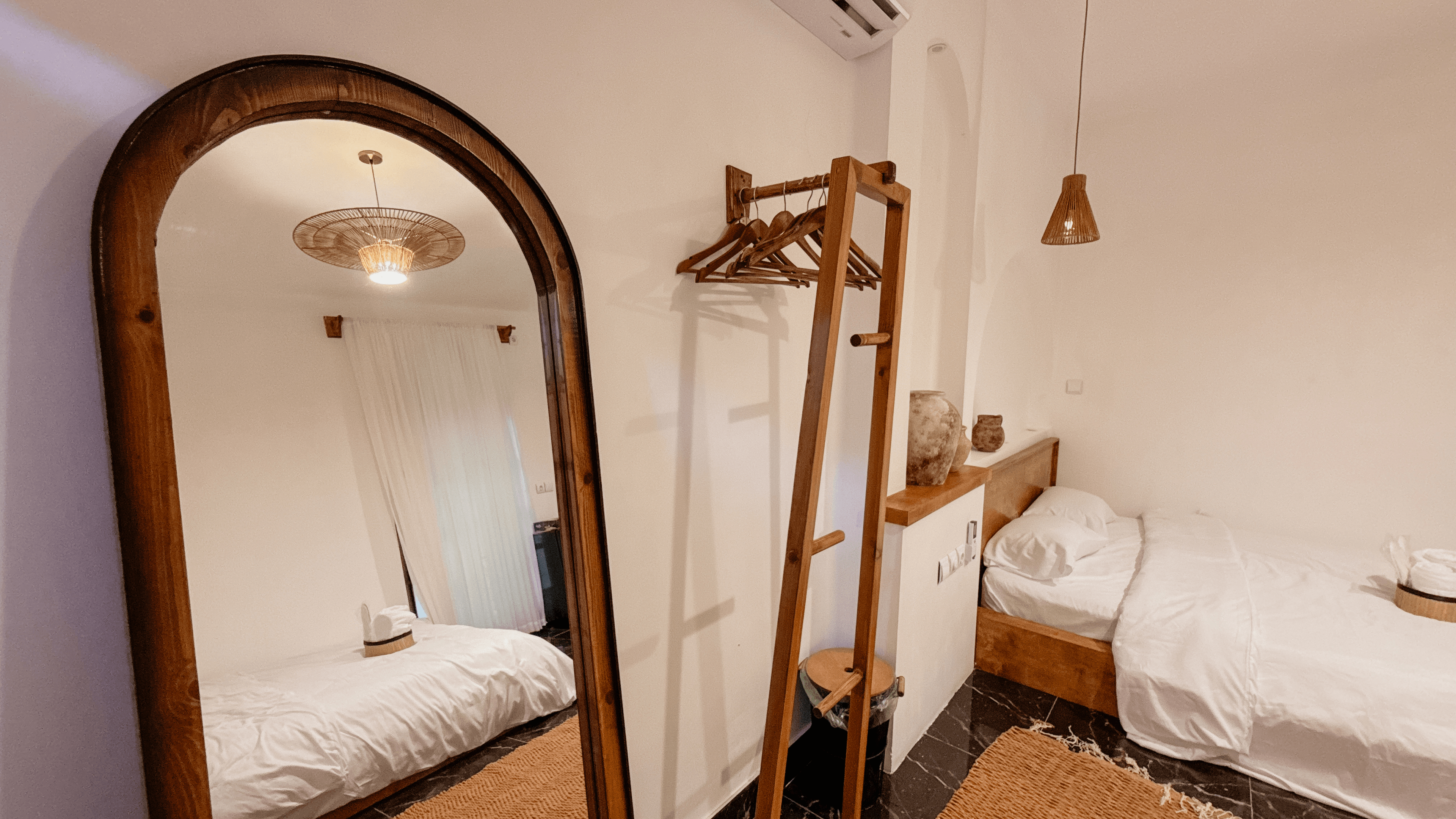 اقامتگاه بوگردی در سهیلی قشم - چهار تخته 105 محوطه