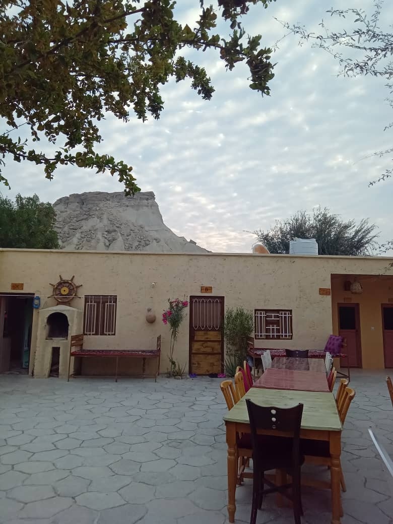 اقامتگاه بومگردی در روستا چاهو شرقی قشم محوطه