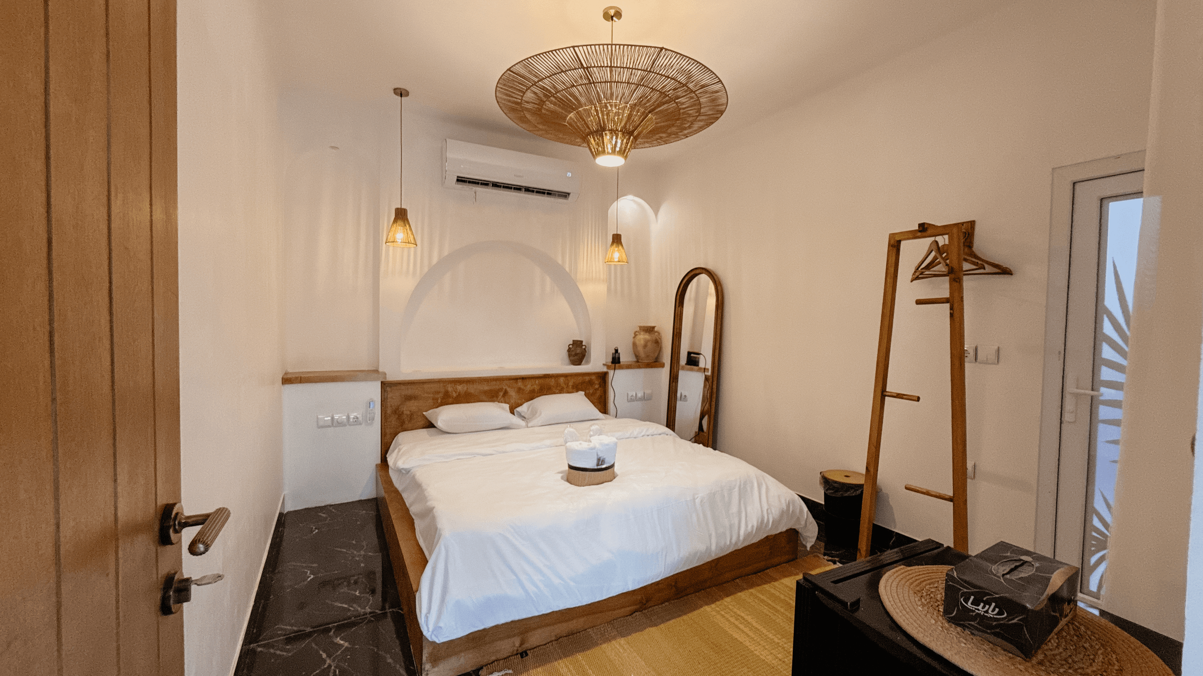 اقامتگاه بوگردی در سهیلی قشم - دو تخته 106 محوطه