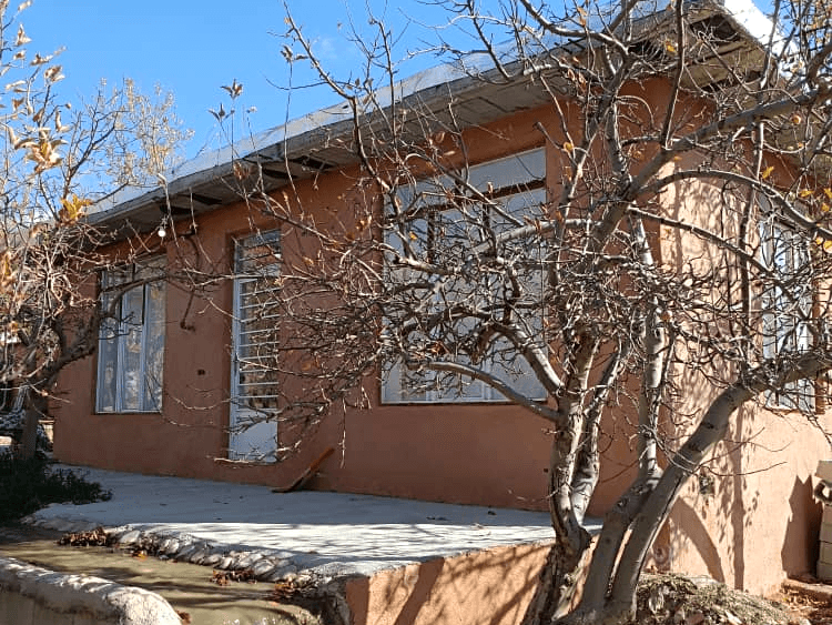 اجاره ویلا استخرروباز در روستا اشکفت سپیدان - تکخواب نما واحد تکخواب