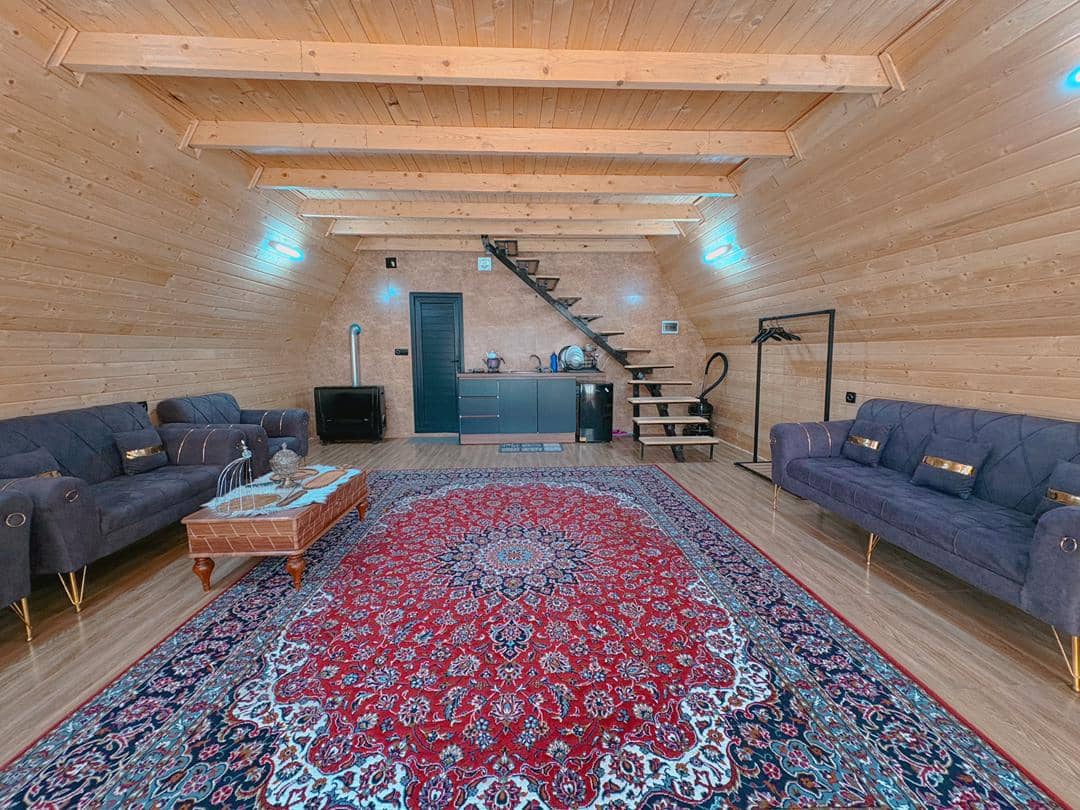 اجاره کلبه سوئیسی با ویوو دریاچه در گاوانکلا لفور نما کلبه