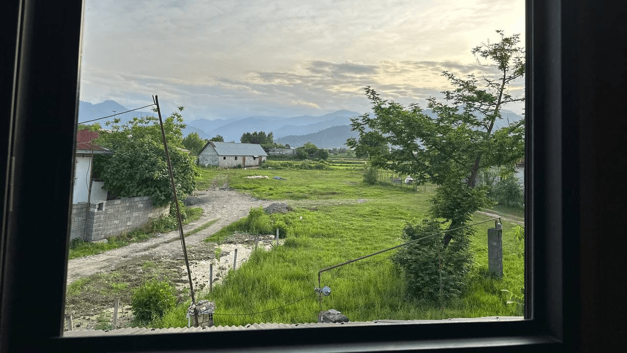 کلبه سوئیسی جنگلی در روستای دوله ملال ماسال - دو خواب نما