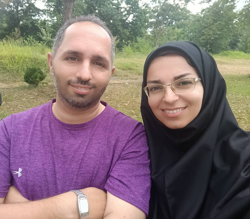 hostIntroImage-مینا خندان سویری