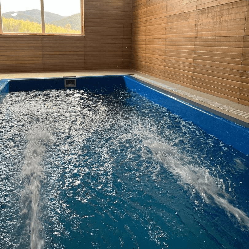 ویلا جنگلی با استخر سرپوشیده در روستای کچید زیرآب نما