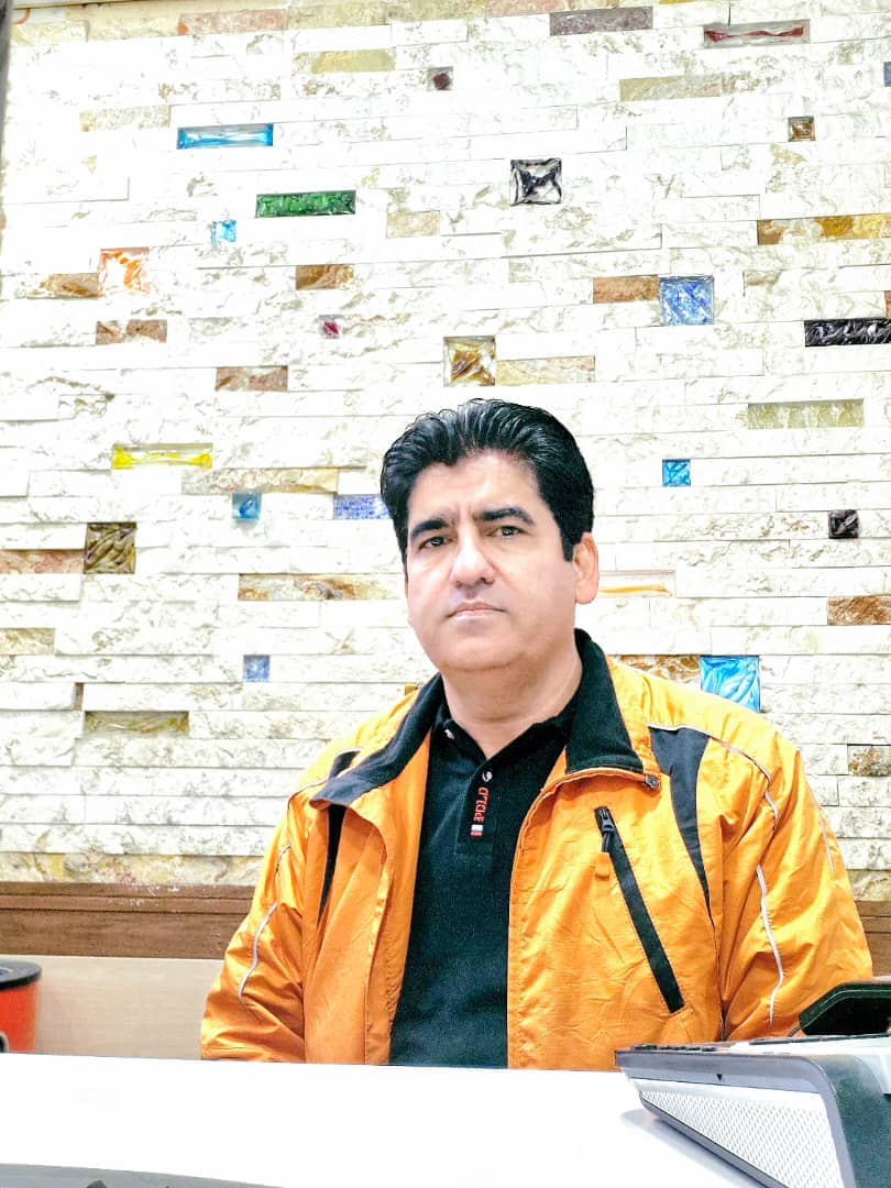 hostIntroImage-حسن بسحاق