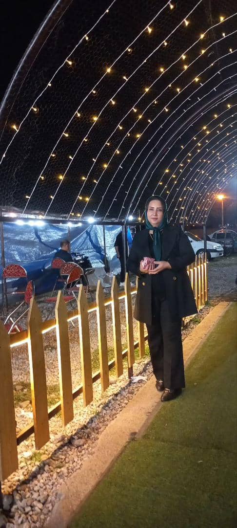 hostIntroImage-ناهید خساره زادی