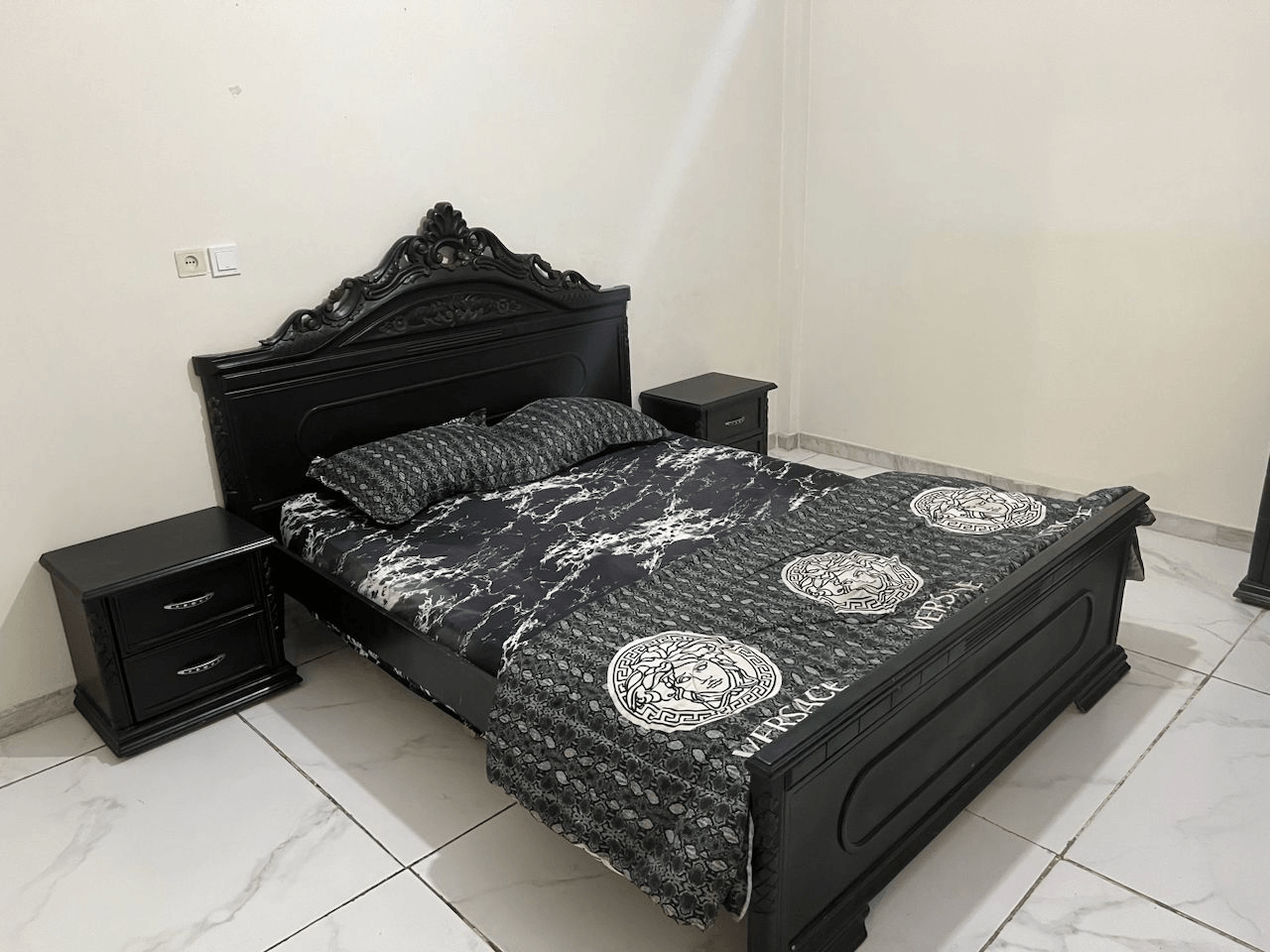 اجاره منزل دو خواب در کاشانی تهران - طبقه اول  سالن