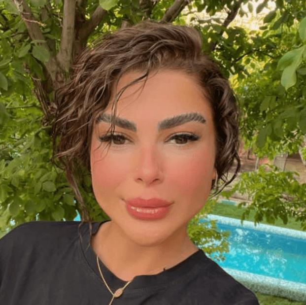 hostIntroImage-نیکا مهجوری فرد