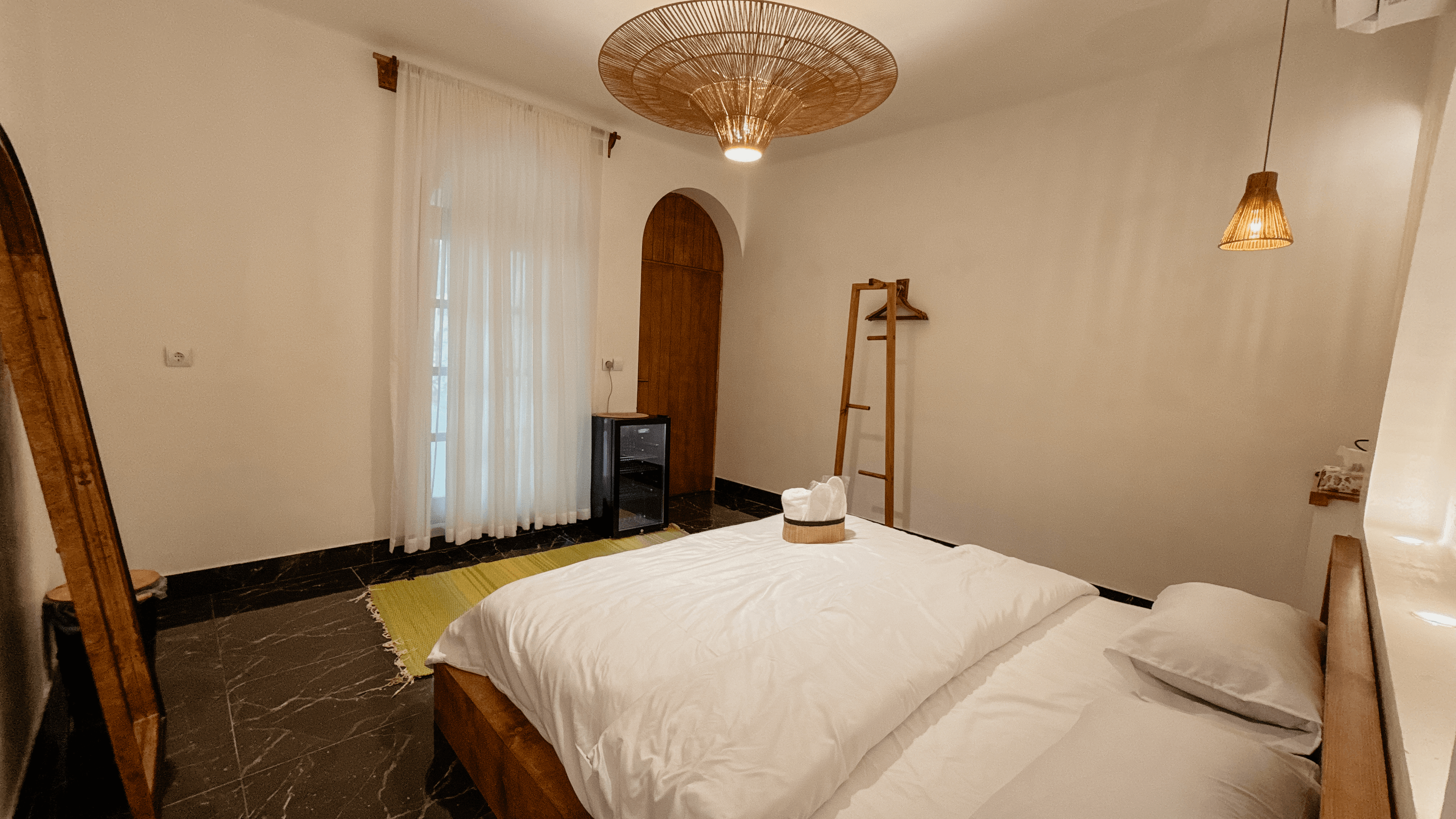 اقامتگاه بوگردی در سهیلی قشم - دو تخته 103 محوطه