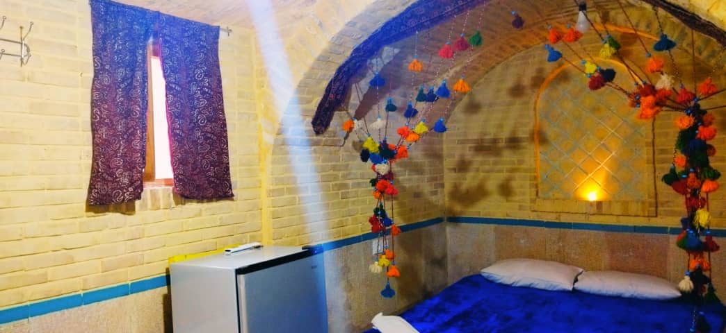 اجاره اتاق سنتی دو تخته مستردار در شیراز - درب شازده