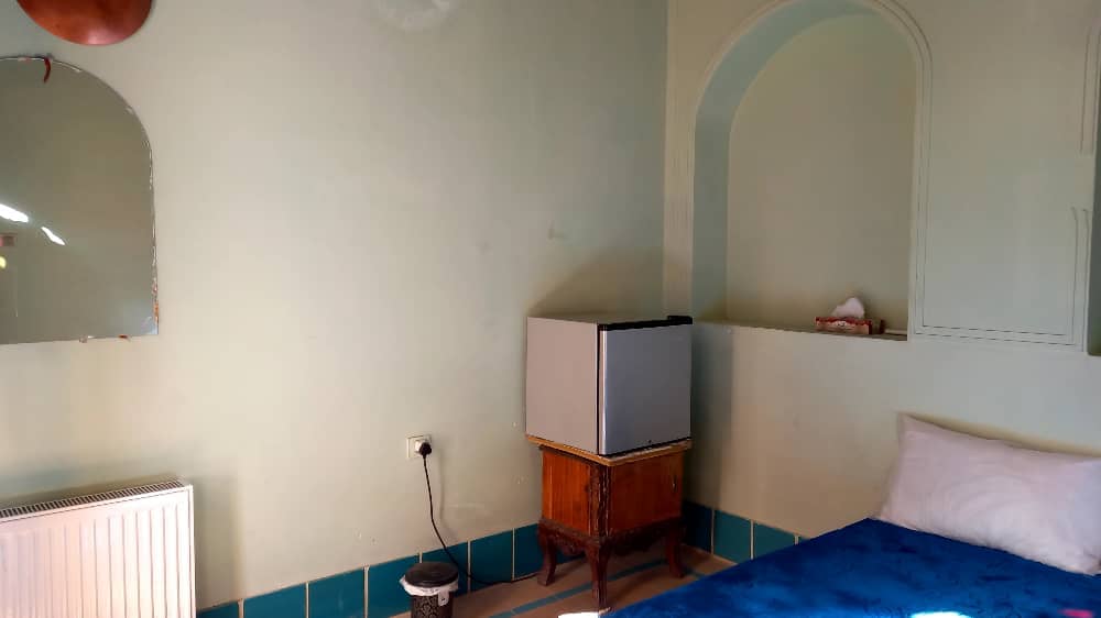 اجاره اتاق سنتی یک تخته غیر مستر در شیراز - سنگ سیاه