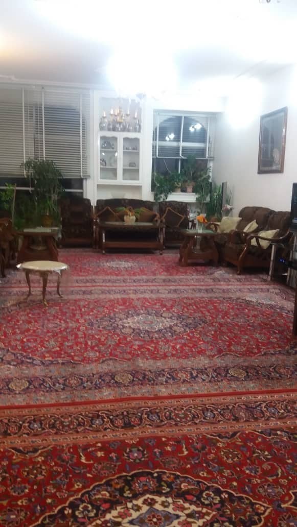 اجاره منزل مبله در جمهوری اصفهان -دوخوابه طبقه اول