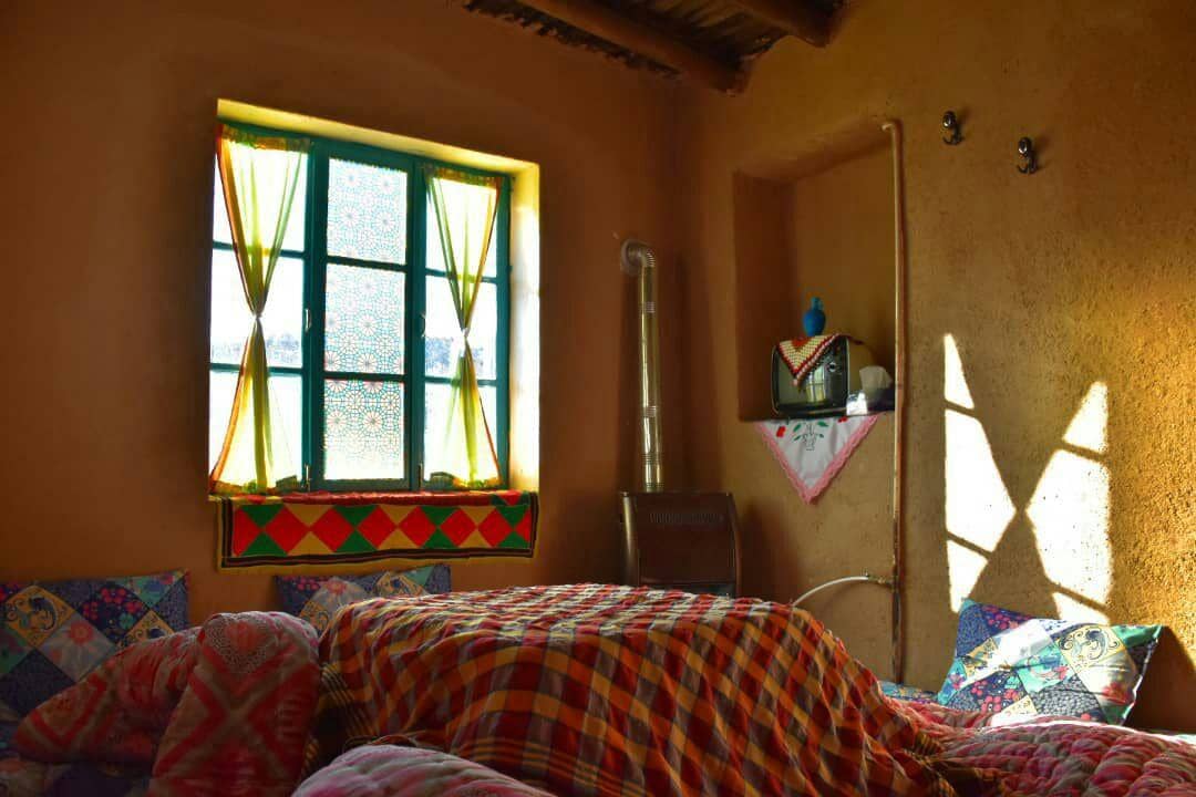 اجاره اتاق سنتی در روستا نقندر طرقبه - اتاق گلابتون