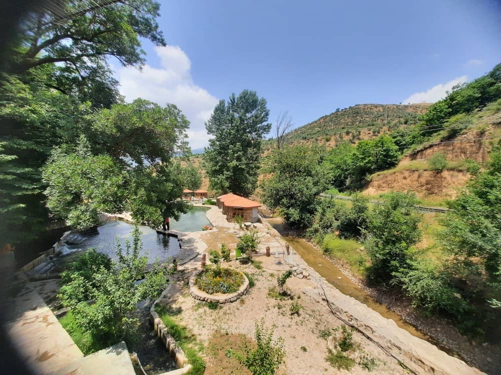 رزرو کلبه چوبی درباغ تفریحی دیوچشمه پول