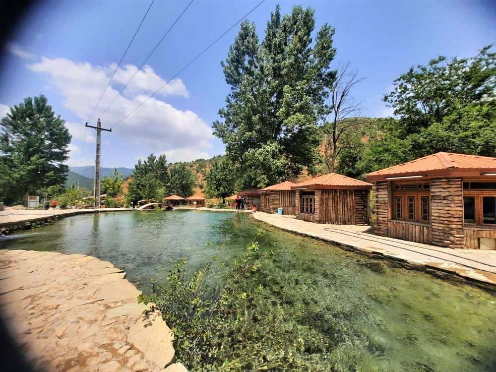 رزرو کلبه چوبی درباغ تفریحی دیوچشمه پول