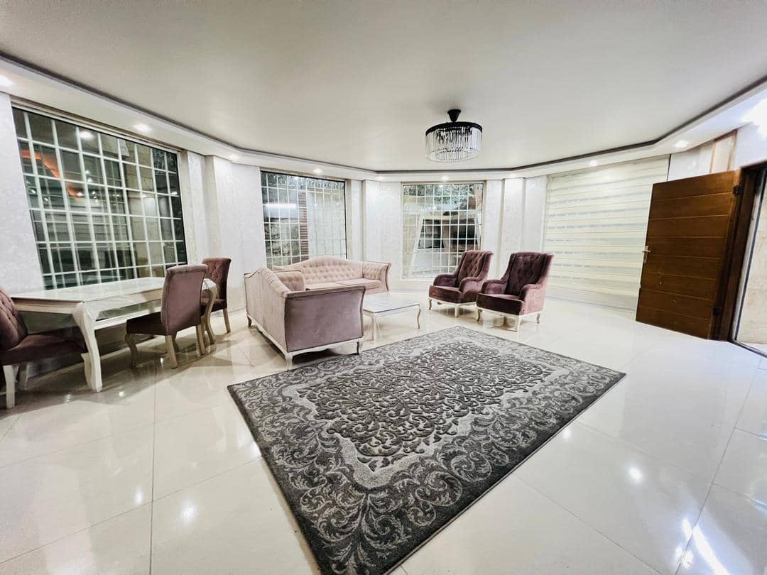 اجاره ویلا باغ دوبلکس با استخر سرپوشیده آبگرم در باغبهادران - نزدیک رودخانه