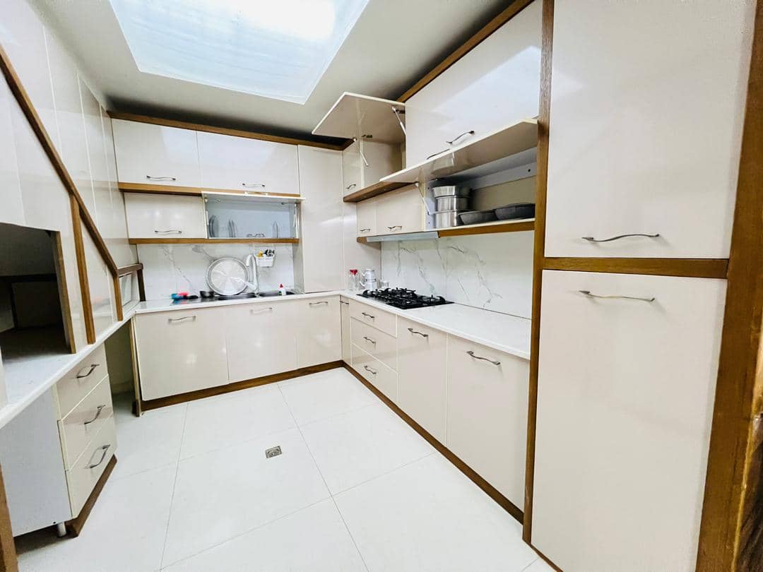 اجاره ویلا باغ دوبلکس با استخر سرپوشیده آبگرم در باغبهادران - نزدیک رودخانه