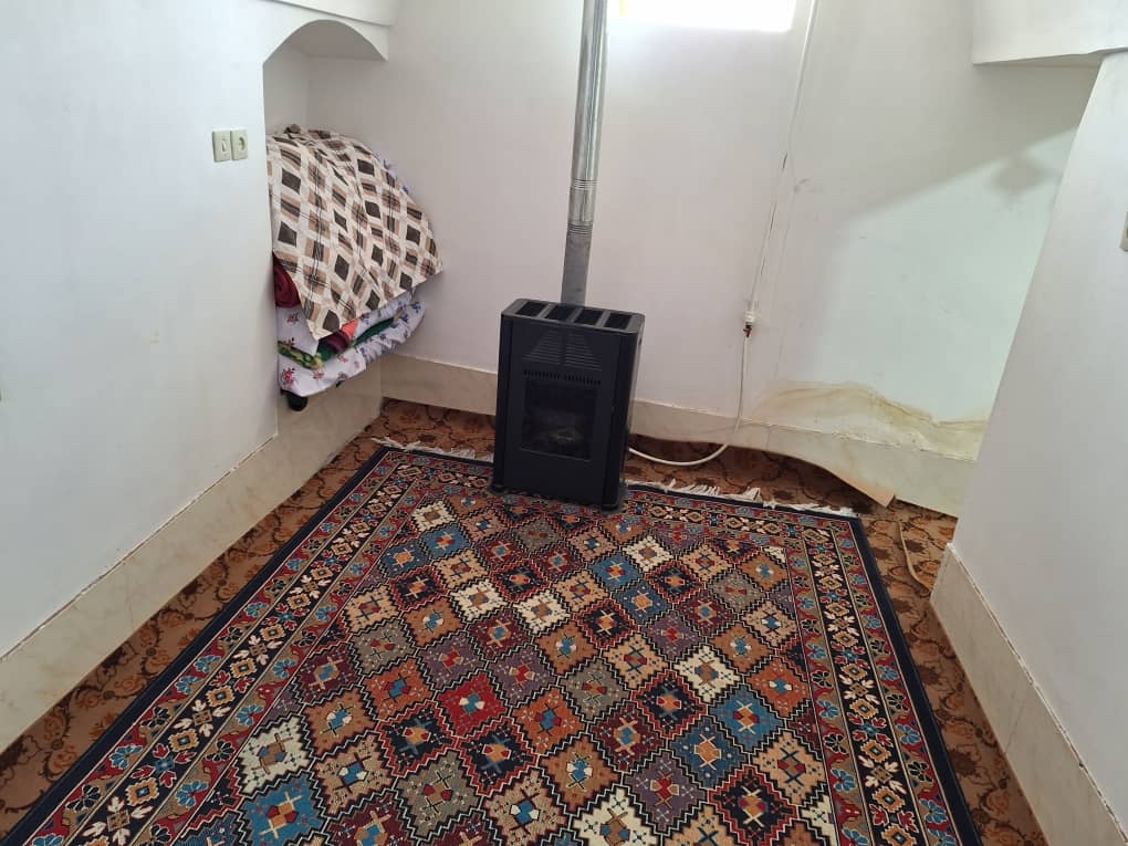اجاره بومگردی سنتی در روستای عروسان خور - 10 متری-اتاق 8