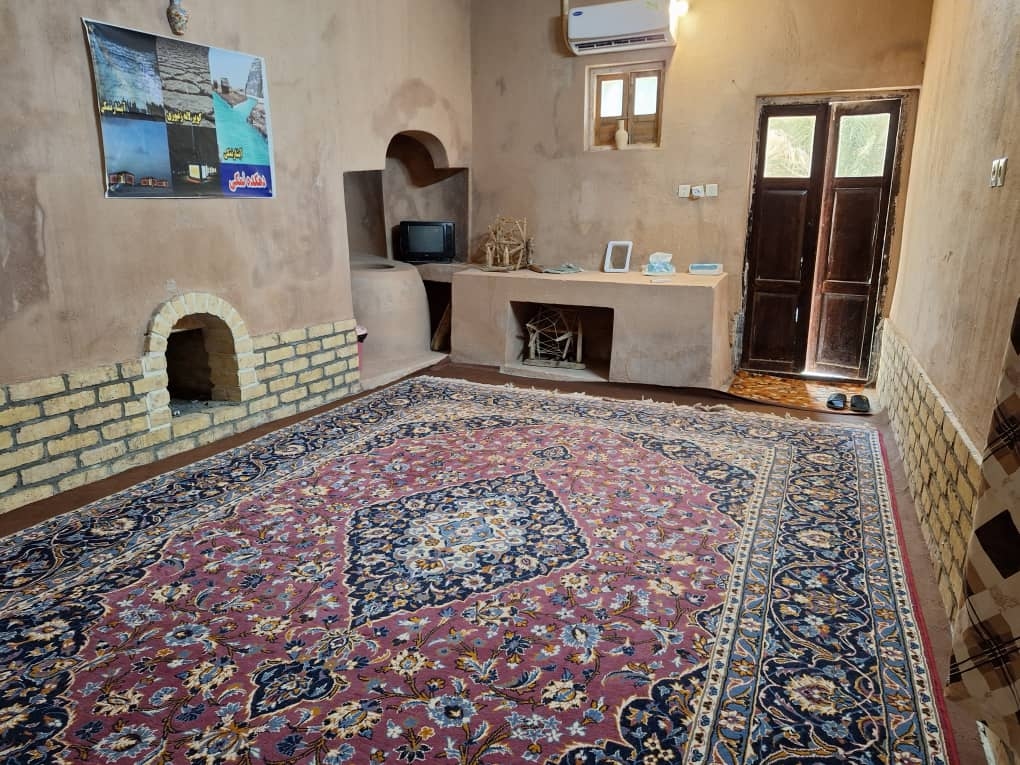 اجاره بومگردی سنتی در روستای عروسان خور - 15 متری-اتاق9