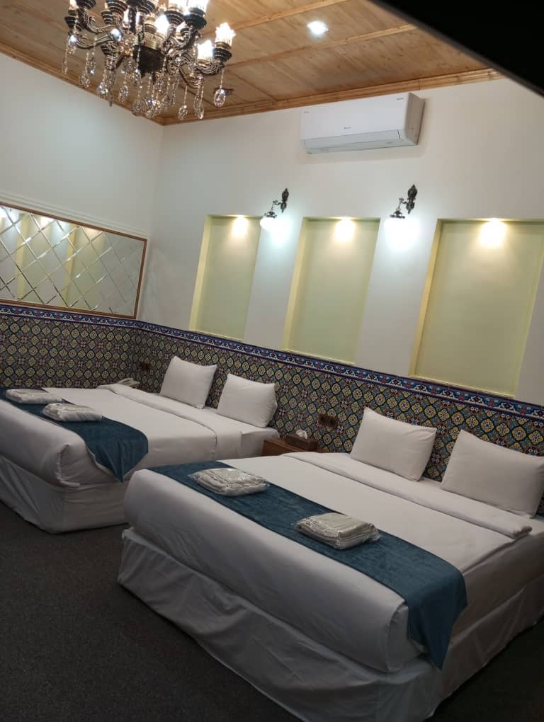 اجاره هتل سنتی در سنگ سیاه شیراز -چهارتخته