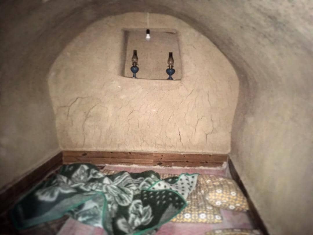 اجاره خانه روستایی در کوه سرخ کاشمر - کندی