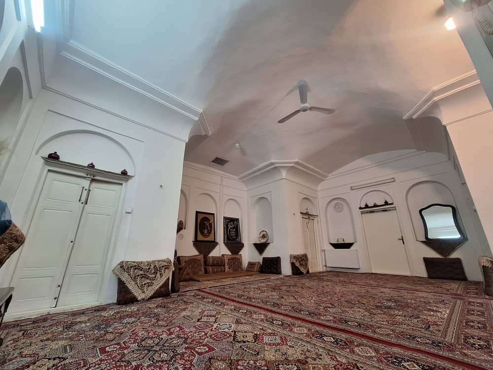 اجاره سوئیت بومگردی در فهادان یزد - اتاق سه دری