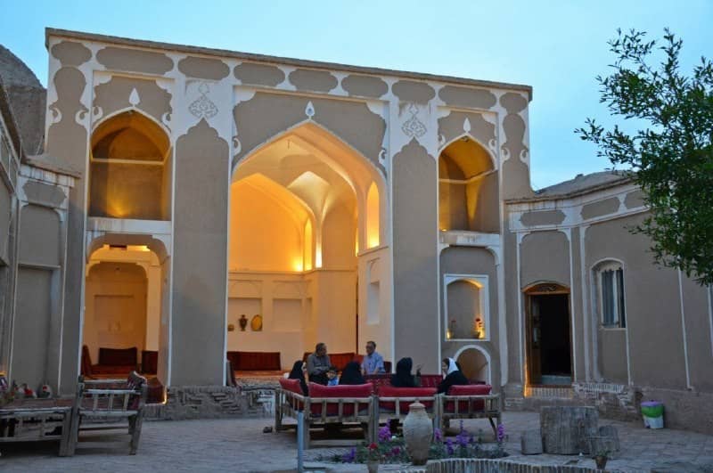 اجاره اتاق سنتی در روستا ریاب گناباد - تابستانه