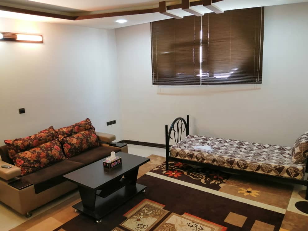 اجاره آپارتمان مبله یک خوابه در فضیلت یزد-طبقه اول