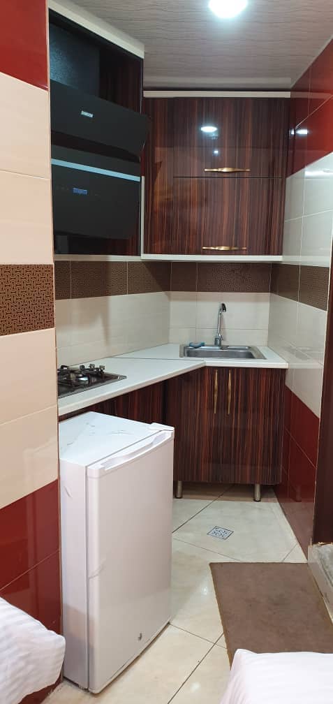 اجاره سوئیت تکخواب در راه آهن قم-پنج تخته