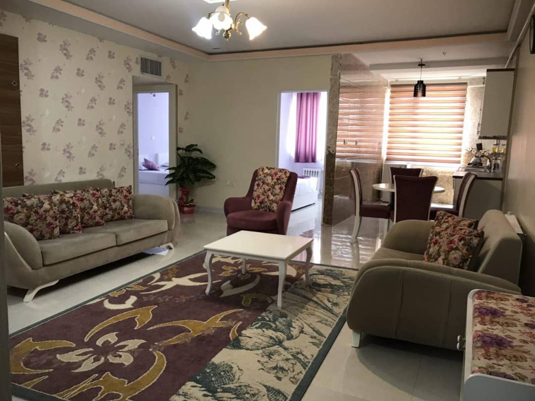 اجاره هتل آپارتمان قیمت مناسب در مرکز قزوین-سه تخته