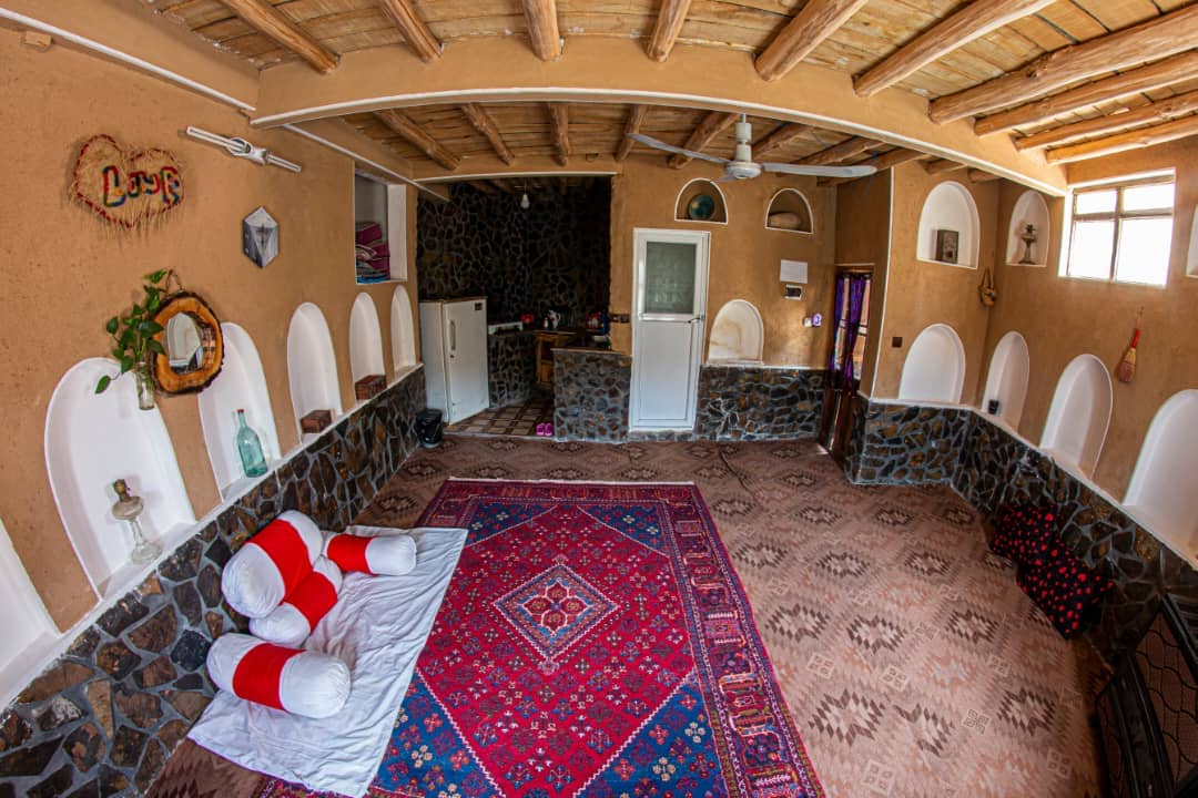 اجاره اتاق بومگردی در بَرزُک کاشان - گل یاس