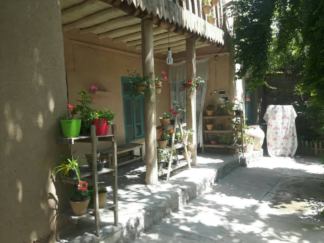 اجاره اتاق سنتی در حصار بوژان نیشابور - همیشه بهار