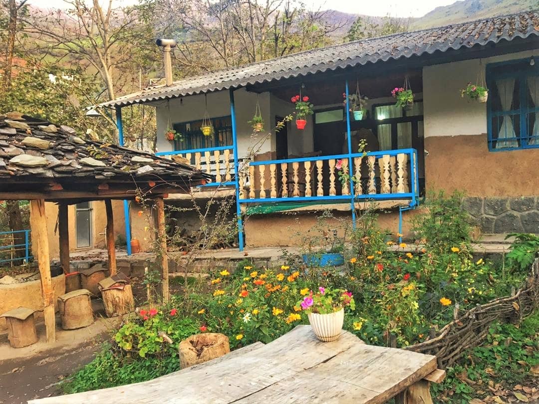 اجاره اقامتگاه بومگردی جنگلی در فشکور مرزن آباد - چالوس