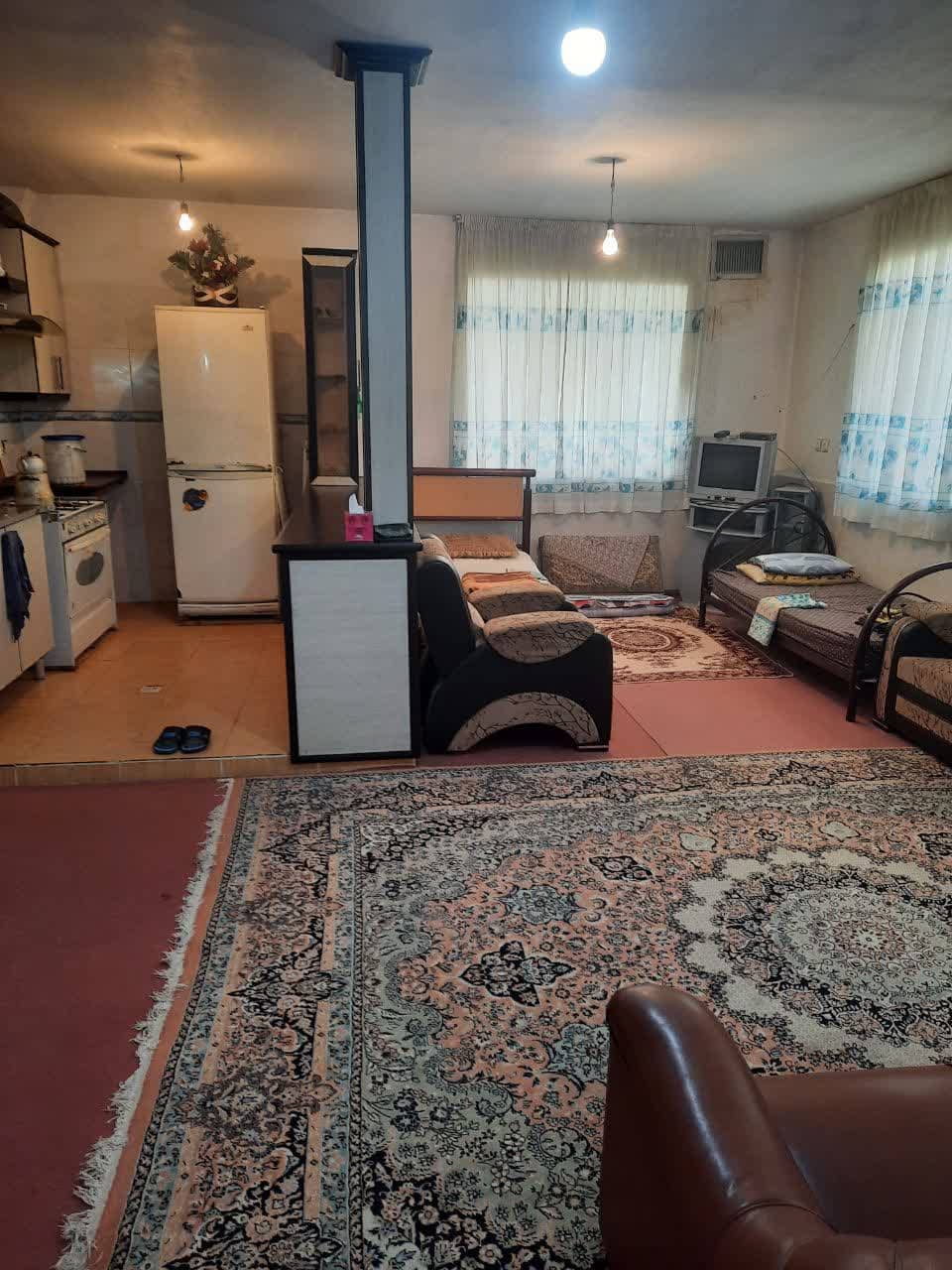 اجاره سوئیت در خیابان غفاری اراک - طبقه همکف