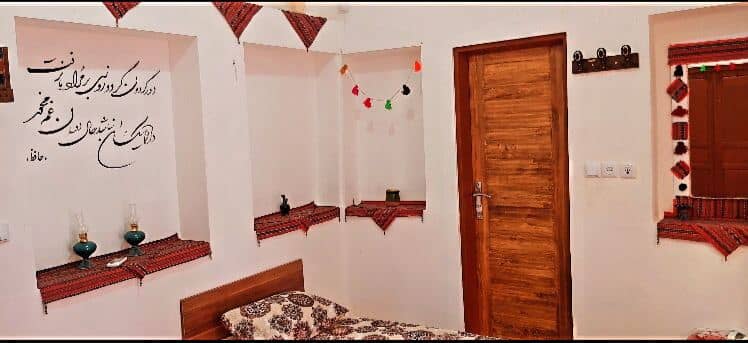 اجاره بومگردی سنتی دروازه اصفهان کاشان