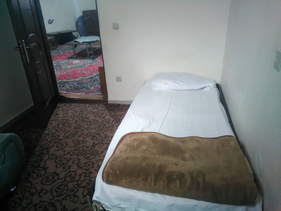 اجاره اپارتمان مبله دوخوابه در سه راه نمازی شیراز - همکف