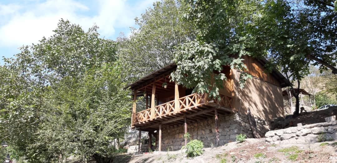 اجاره کلبه چوبی جنگلی در روستای اساس سوادکوه - سرای اساس 3