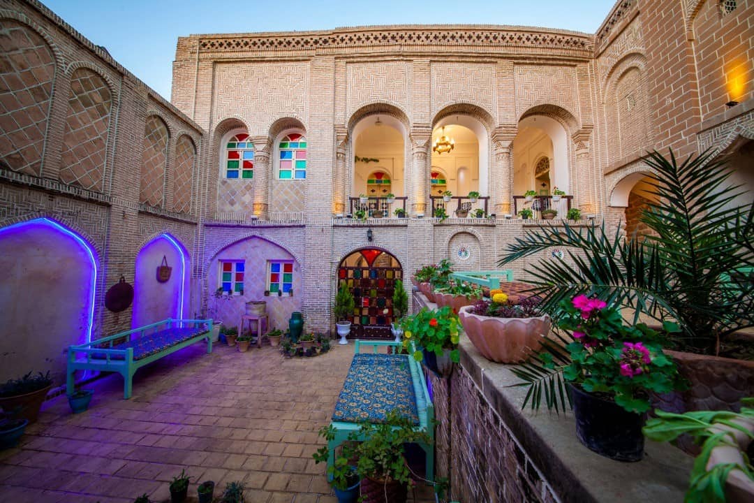 اجاره هتل سنتی در امام خمینی شوشتر - دور رومی102