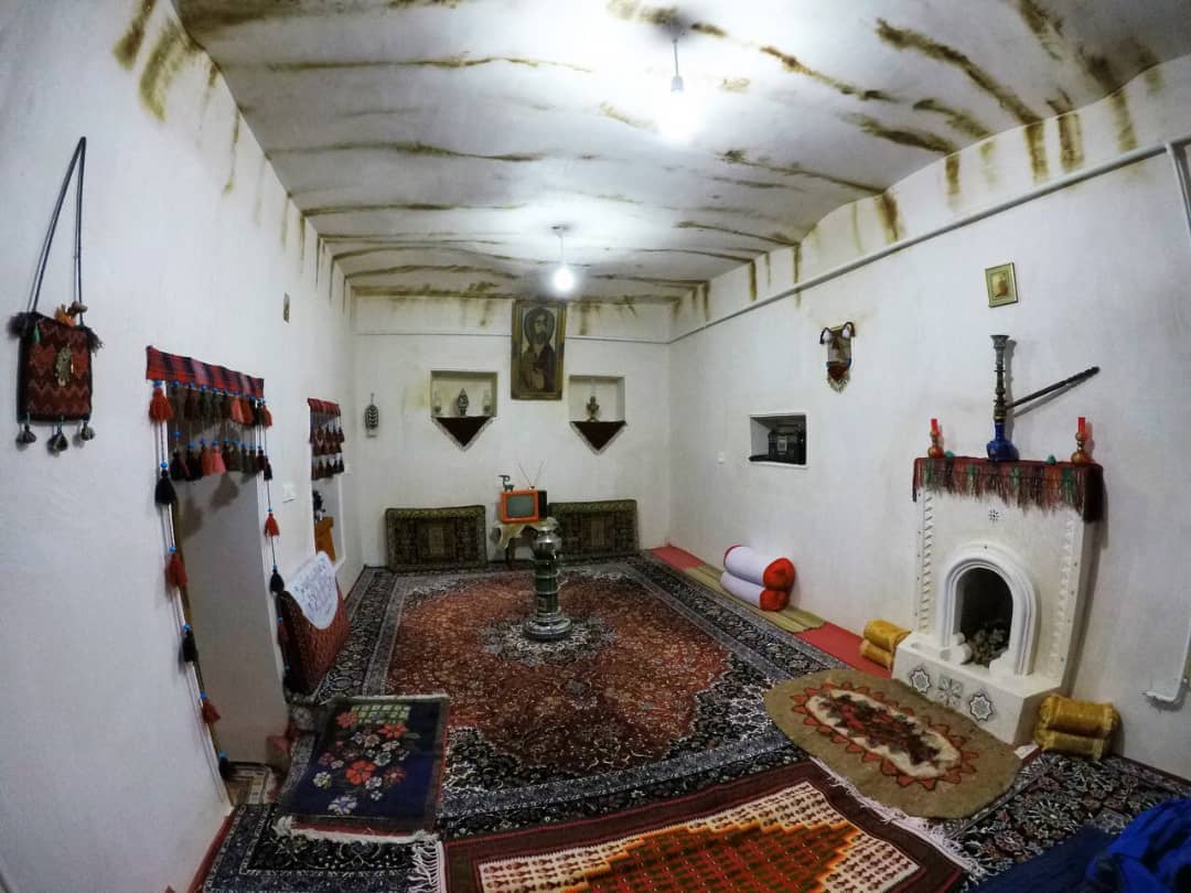 اجاره اقامتگاه بومگردی در کندوله کرمانشاه