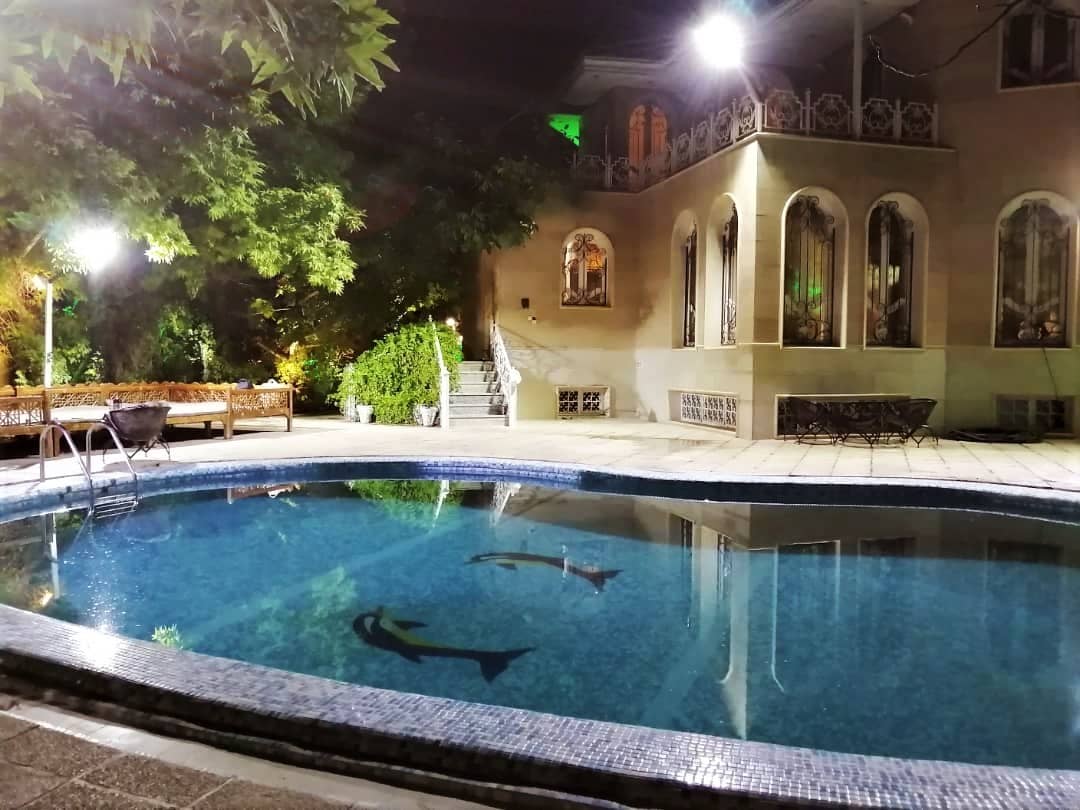 اجاره باغ ویلا استخردار لاکچری در گویم شیراز