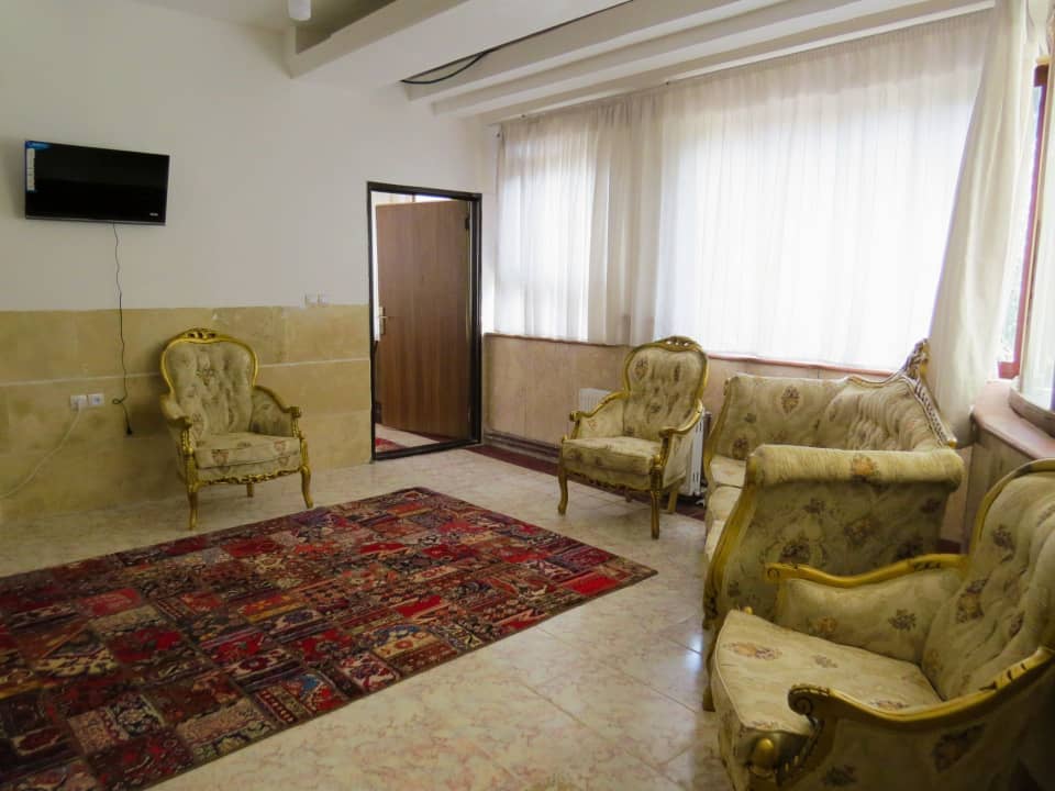 اجاره سوئیت آپارتمان در شهیدان ماهانی کرمان