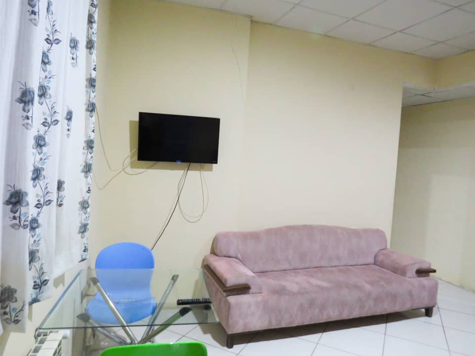 اجاره آپارتمان سه خوابه در آزادگان کرمان- پنج تخته