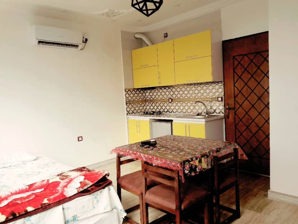 اجاره سوئیت در خیابان مدرس چابهار-طبقه سوم