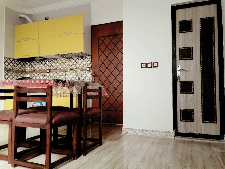 اجاره سوئیت در خیابان مدرس چابهار-طبقه سوم